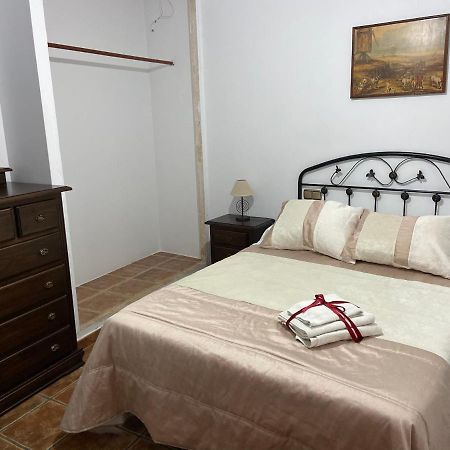 Vivienda Rural Los Tajos De Setenil Setenil De Las Bodegas Eksteriør billede