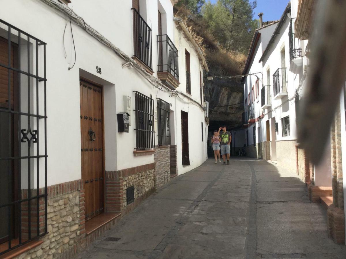 Vivienda Rural Los Tajos De Setenil Setenil De Las Bodegas Eksteriør billede