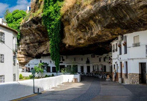 Vivienda Rural Los Tajos De Setenil Setenil De Las Bodegas Eksteriør billede